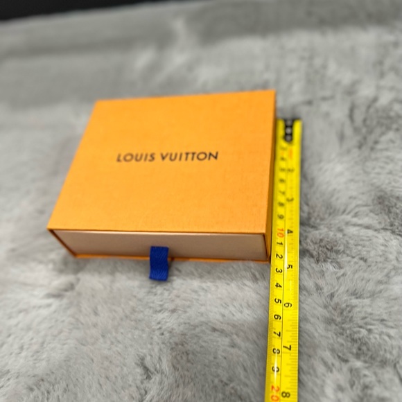 Louis Vuitton box - Picture 2 of 7